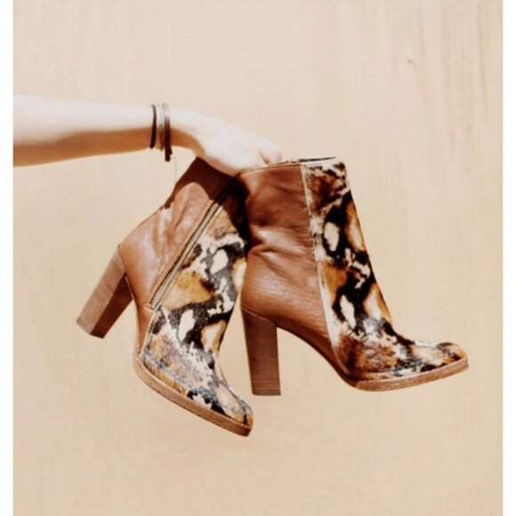 Free People Baroness Calf Hair Leather Leopard Print Booties in Brown 37 EUC - Picture 2 of 16